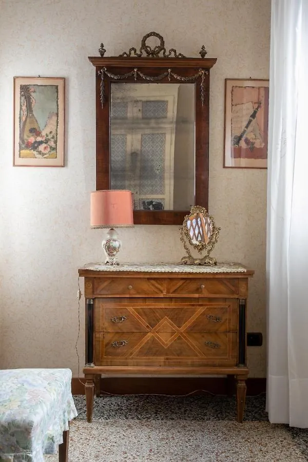 Villa Corrado - Ground Floor Apartment Lido di Venezia 0*,  Italien